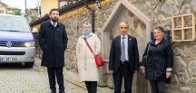 AHMET ÜÇÜNCÜ DİYORKİ